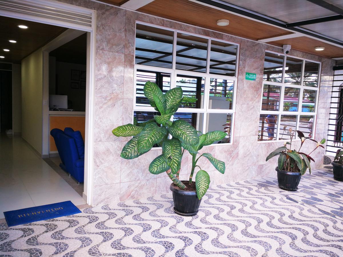 Hotel Zafiro Летисия Екстериор снимка